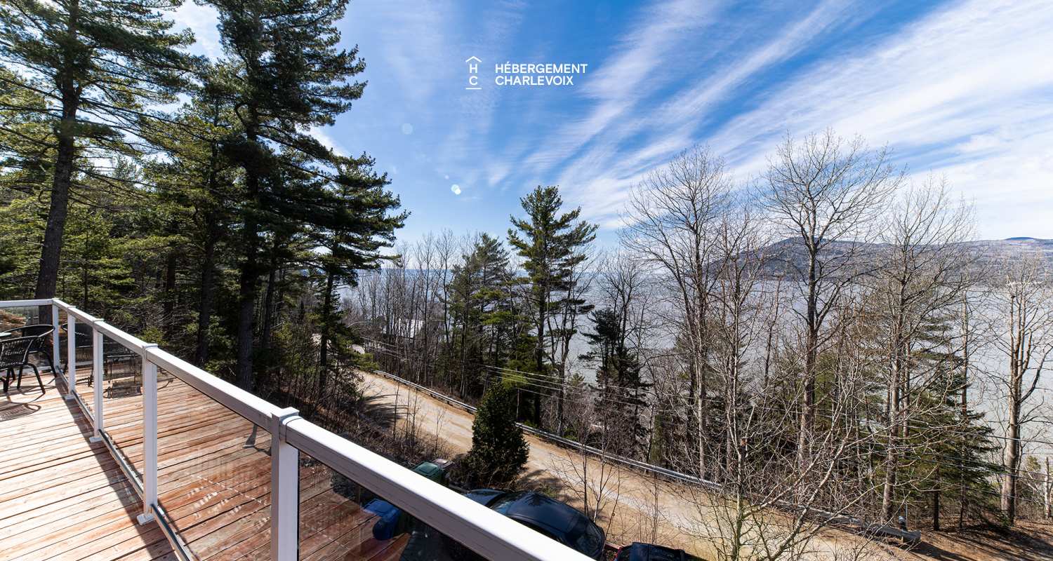 CHE-45 - Sunshine all day and the river at your feet!